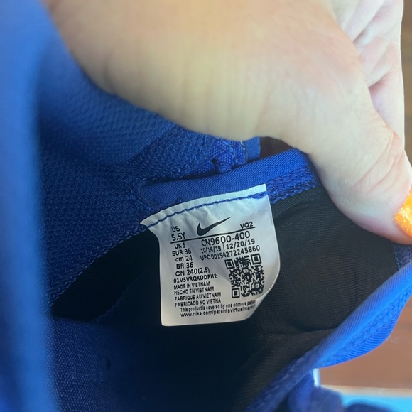 NWOT Nike Joyride Run Youth Royal Blue/White/Volt Size 5.5 - Picture 11 of 11